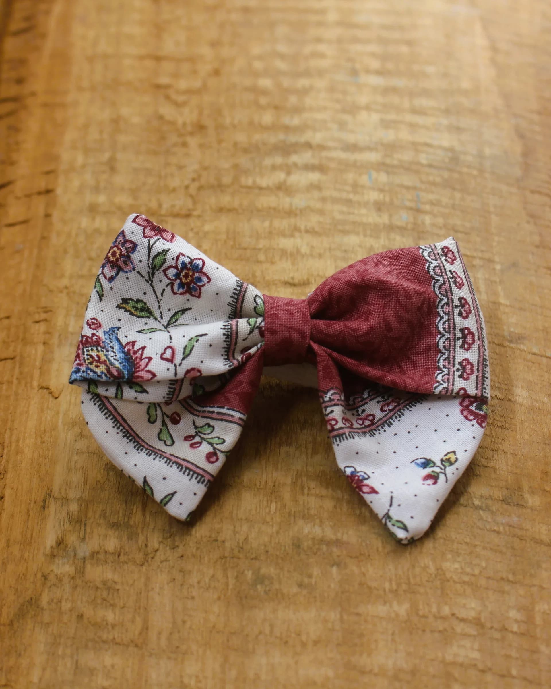 Grande barrette, Thelma