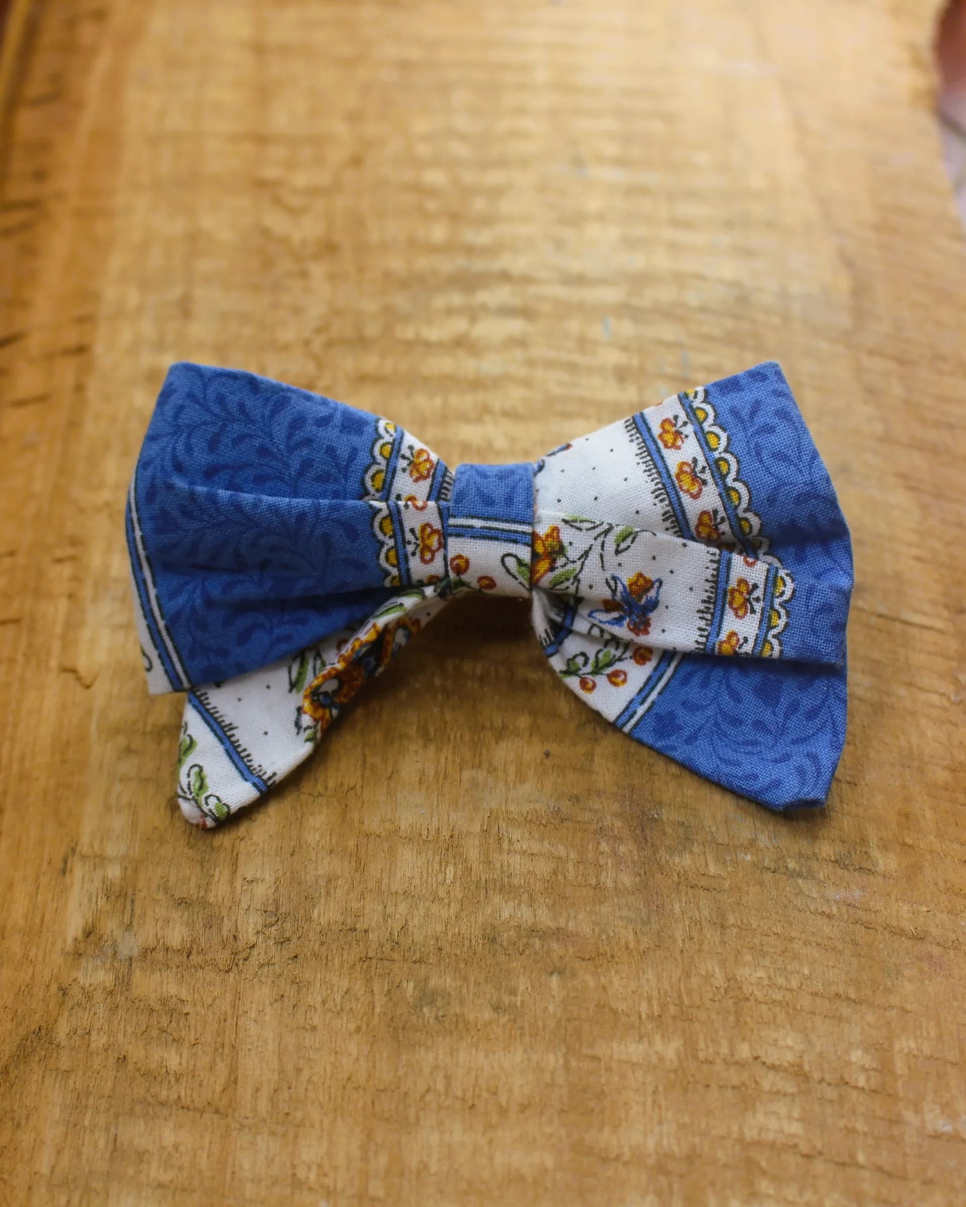 Grande barrette, Augustine